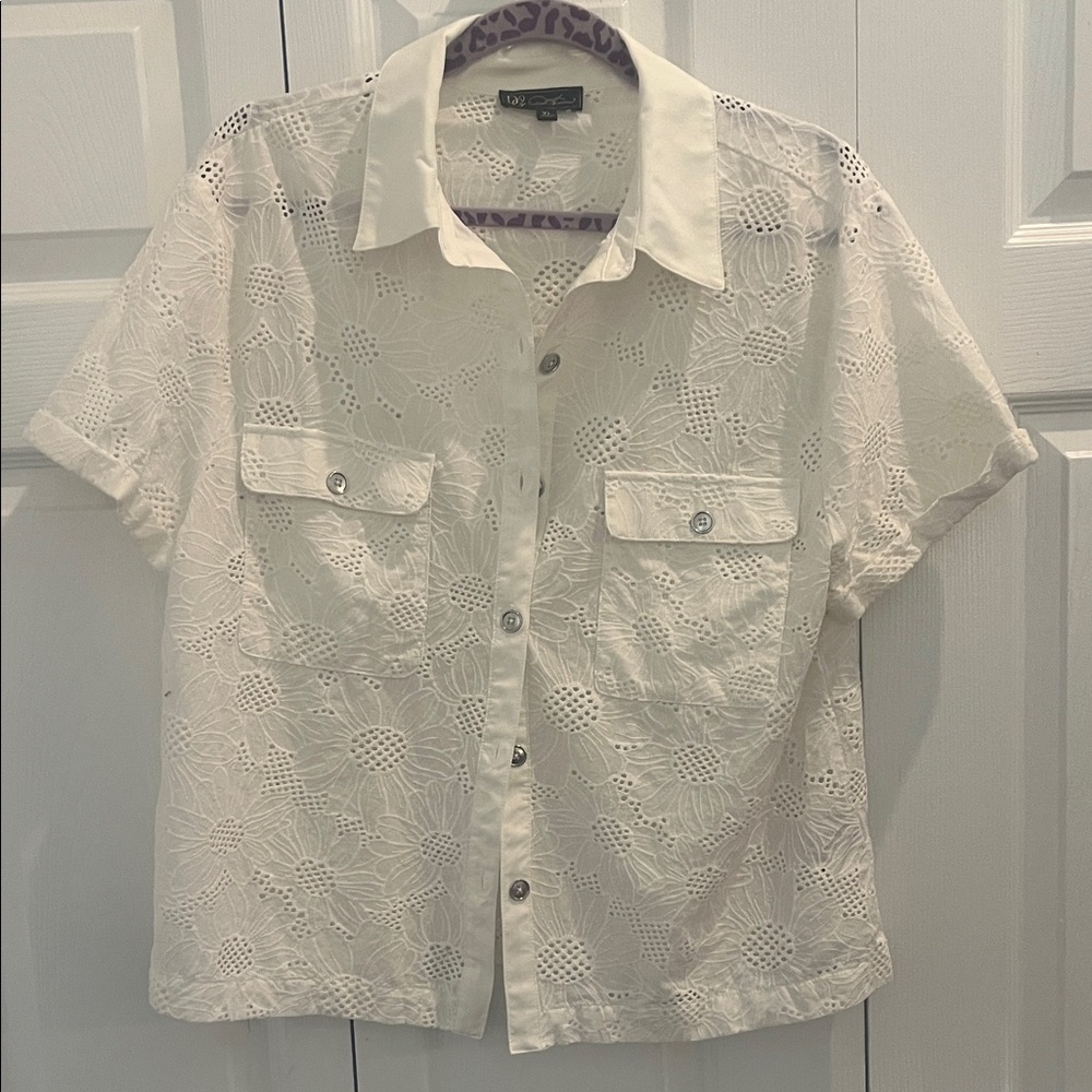 DG2 by Diane Gilman Cream Lace Blouse